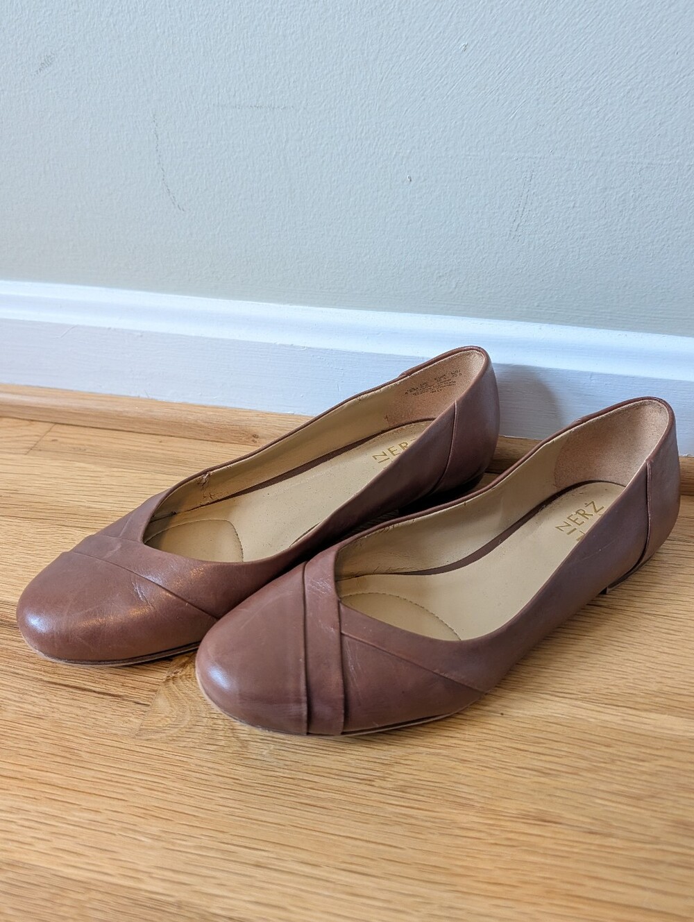 Brown Naturalizer Flats 8.5